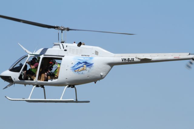 Bell JetRanger (VH-BJX)