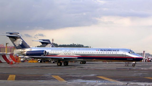 McDonnell Douglas MD-80 (XA-SFO) - ramp