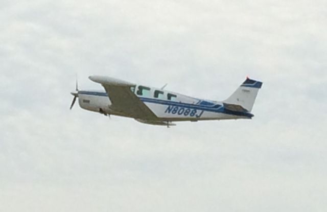 Beechcraft Bonanza (36) (N8088J) - Photo by Ray Johnson