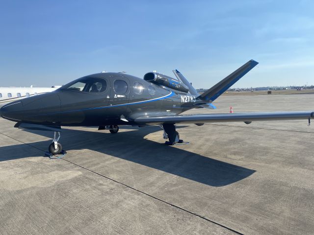 Cirrus Vision SF50 (N27VJ)