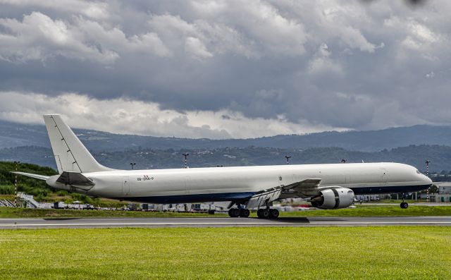 McDonnell Douglas DC-8-70 (OB2158P)