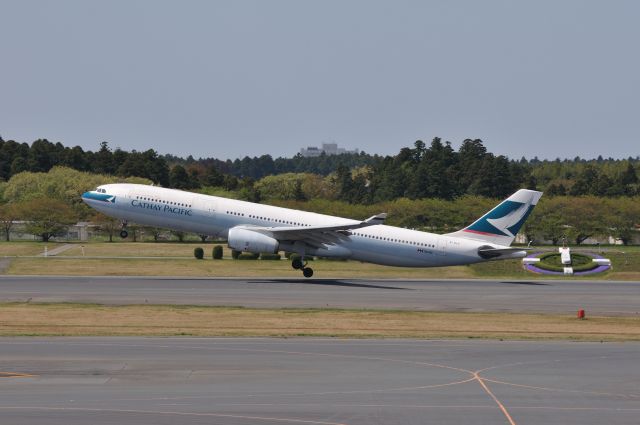 Airbus A330-300 (B-HLF) - 2011/4/24