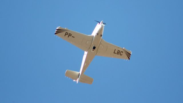 Beechcraft Bonanza (36) (PP-LBC)