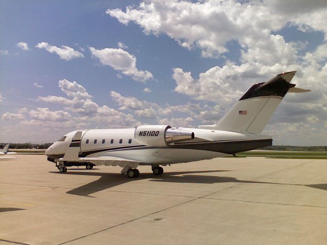 Canadair Challenger (N511DD)