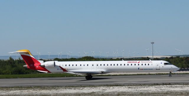 Canadair Regional Jet CRJ-100 (EC-MJP)