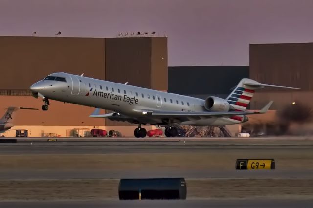Canadair Regional Jet CRJ-900 —