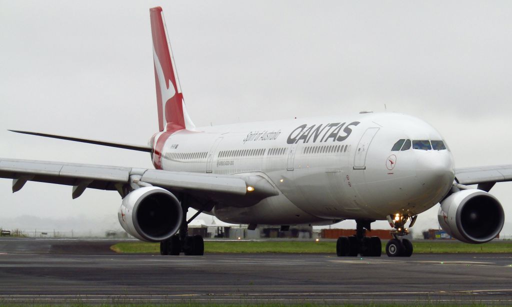 Airbus A330-300 (VH-QPI) - QPI in the new roo. Taken 09/12/22.