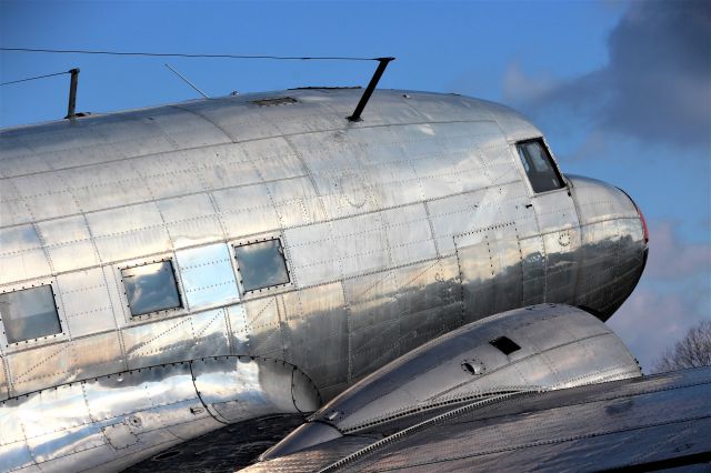 Douglas DC-3 (C-FQHY) - Looking very Art Deco despite minus its powerplants. 