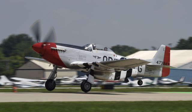 North American P-51 Mustang (N10601) - Airventure 2018