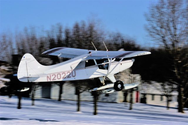 Cessna Skyhawk (N2022U) - Ski Plane Fly-In some years back................br /br /Canceled this year with No Snow.......