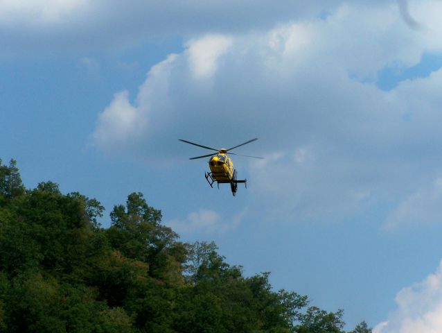 N305PH — - Taken in Crocketsville, Ky. at the 1st annual Halfway to Hazard Trail Ride and Concert on September 21st, 2007.