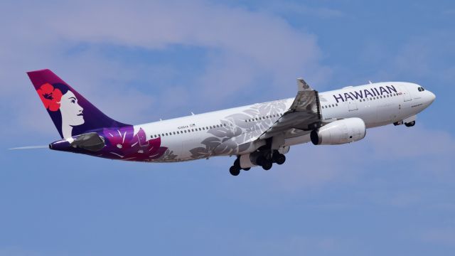 Airbus A330-200 (N386HA) - "Heiheionakeiki"