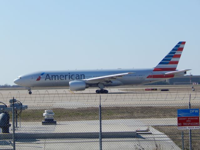 Boeing 777-200 (N776AN)