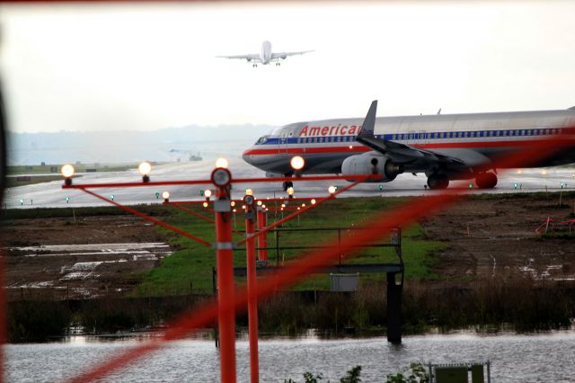 Boeing 737-700 (N941AN)