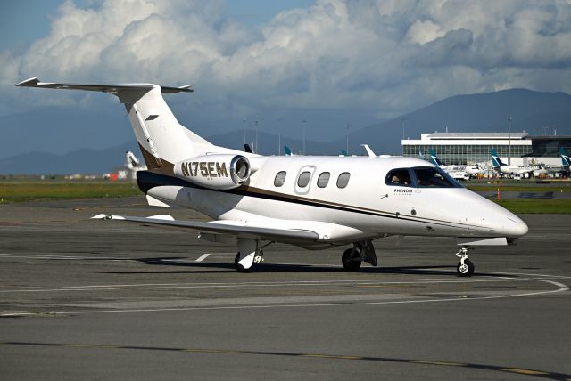 Embraer Phenom 100 (N175EM)