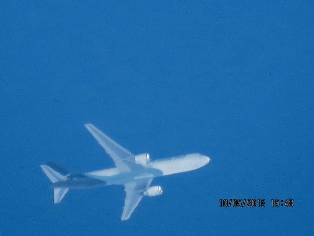 BOEING 767-300 (N1049A)