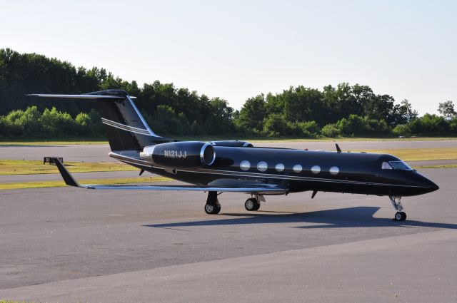 Gulfstream Aerospace Gulfstream IV (N121JJ)