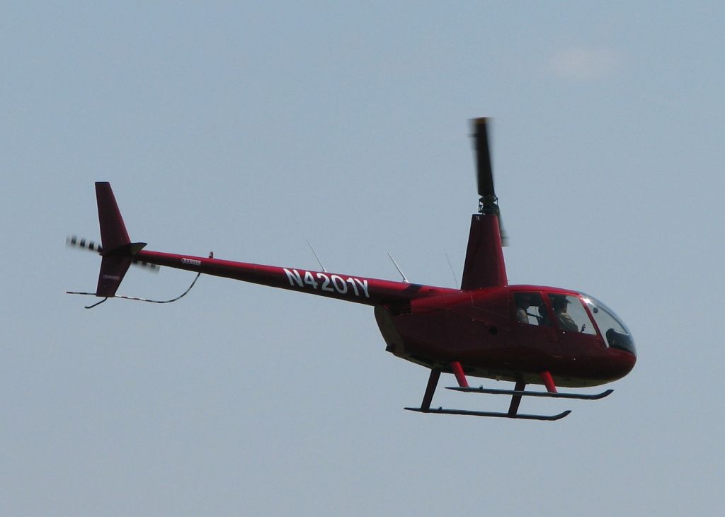 Robinson R-44 (N4201Y) - Leaving the Shreveport Downtown airport.