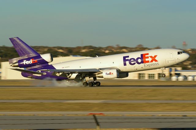 McDonnell Douglas DC-10 (N360FE)