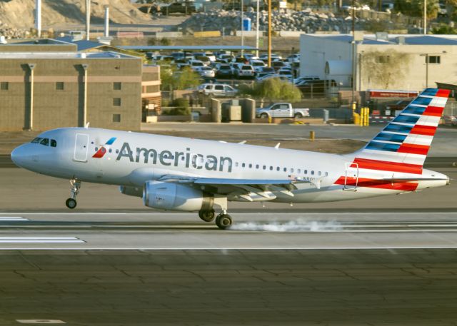 Airbus A319 (N801AW)