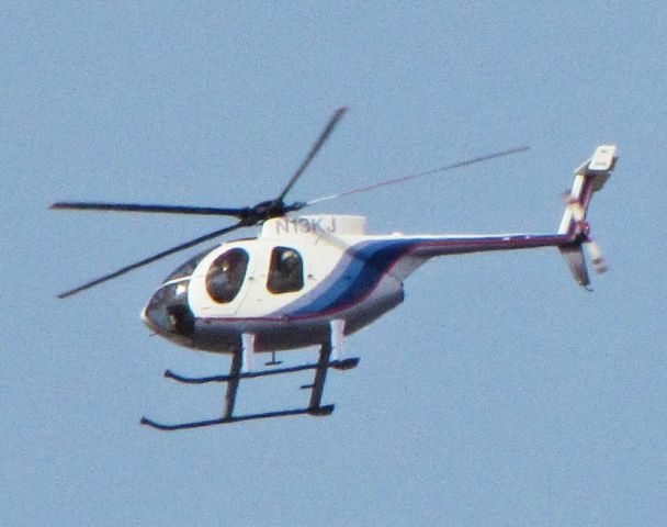 N13KJ — - flyby near 44.12°N 119.85°Wbr /02Mar12 1445hr