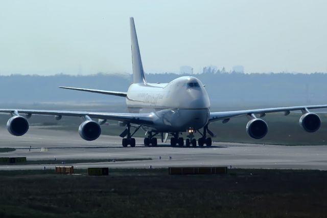 Boeing 747-400 (TF-AMU)