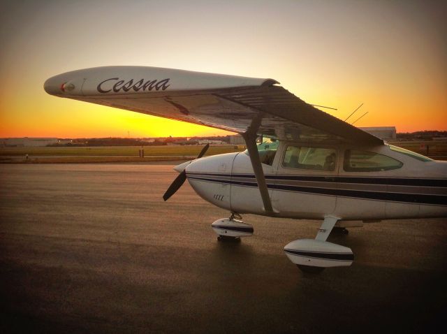 Cessna Skylane (N1403S) - Sunrise on the ramp.