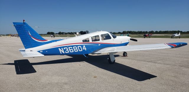 Piper Cherokee Arrow (N36804)