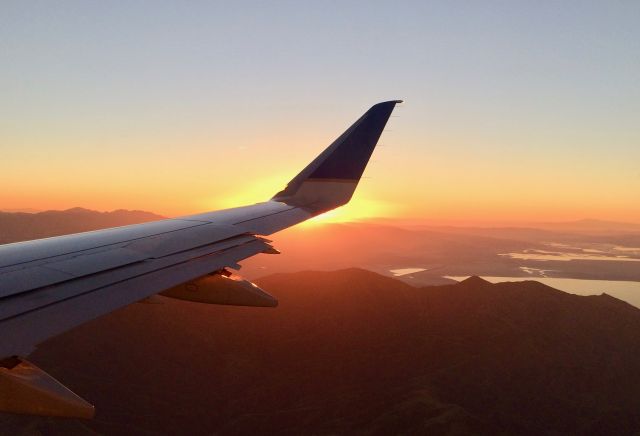 Embraer 175 — - On approach into SLC from SFO.