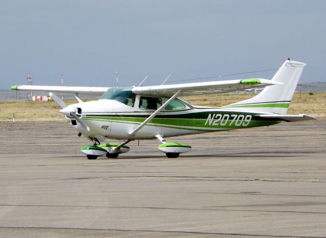Cessna Skylane (N20709)