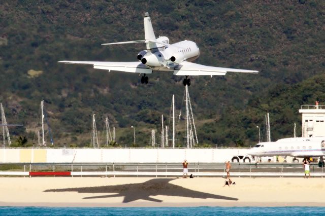 Dassault Falcon 50 (N607BF)