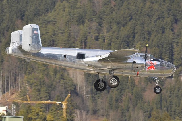 North American TB-25 Mitchell (N6123C)