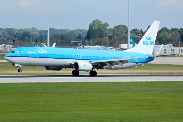 Boeing 737-700 (PH-BXP)