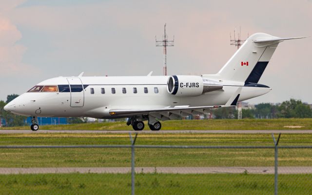 Canadair Challenger (C-FJRS)