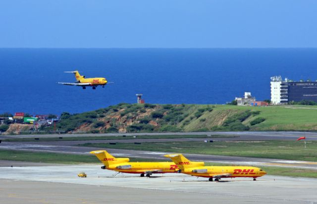 Boeing 727-100 —