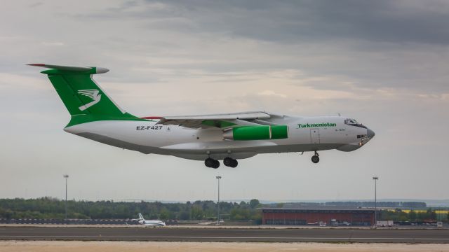 Ilyushin Il-76 (EZF427)