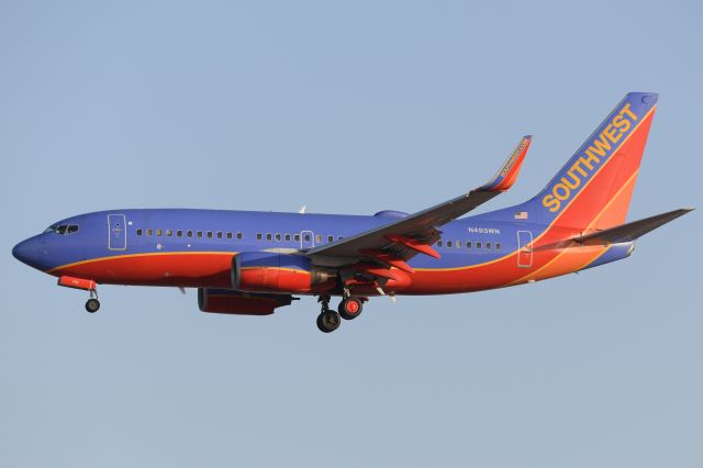 Boeing 737-700 (N493WN)