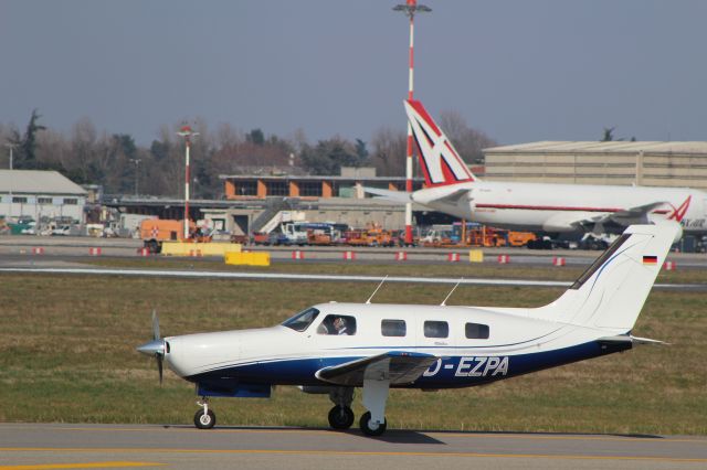 Piper Malibu Mirage (D-EZPA)