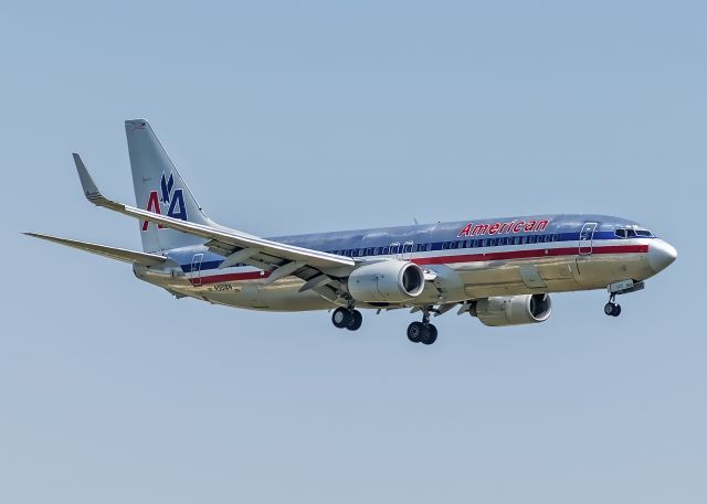 Boeing 737-800 (N961AN)