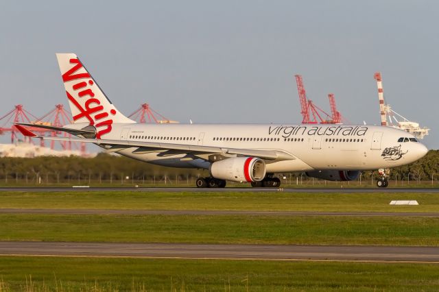 Airbus A330-200 (VH-XFH)