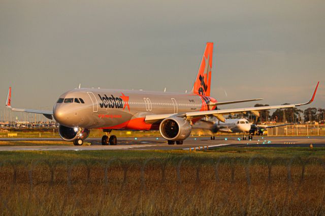 Airbus A321neo (VH-OFE)