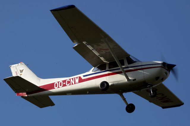 Cessna Skyhawk (OO-CNW)