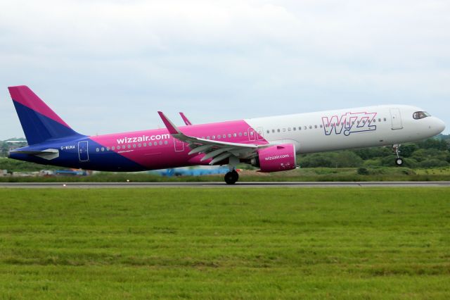 Airbus A321neo (G-WUNA) - Departing rwy 07 on 1-Jun-24 operating flight WUK5453 to LZKZ.