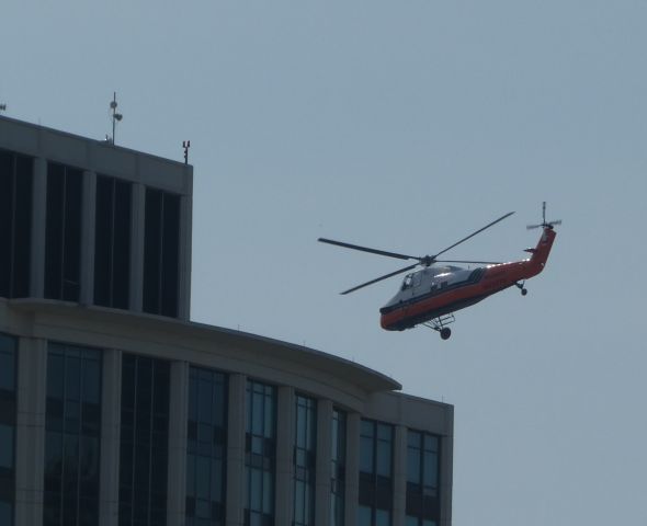 Sikorsky S-58T (N4247V) - TAKEN FROM 40th FLOOR AT MARINA CITY TOWER, CHICAGO