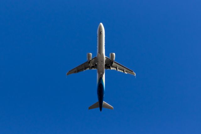 Airbus A321neo — - Alaska Airlines A321neo landing at PHX on 1/17/21. Taken with a Canon 850D and Sigma 18-35mm Art lens.