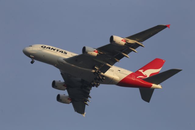 Airbus A380-800 (VH-OQE)