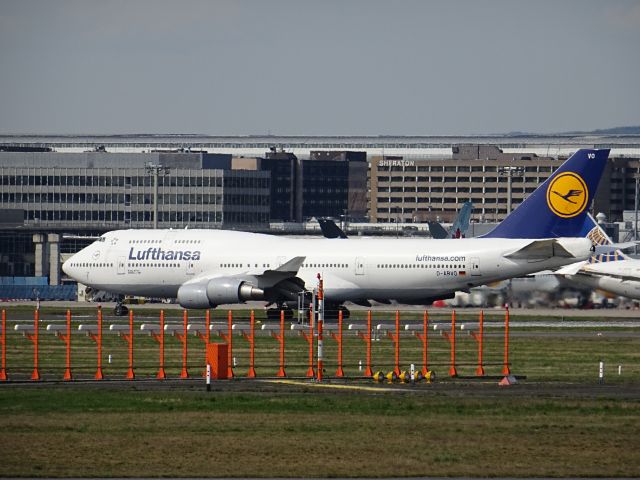 Boeing 747-400 (D-ABVO)