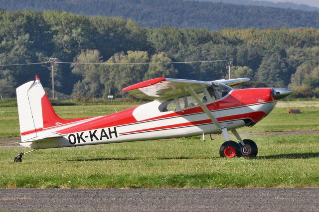 Cessna Skywagon 180 (OK-KAH)