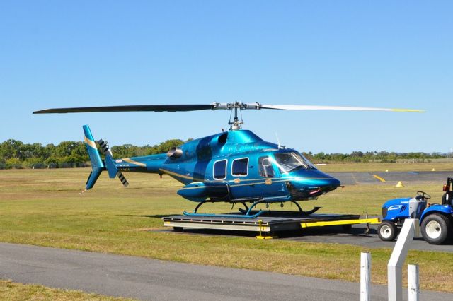 Bell 222 (VH-TOR)