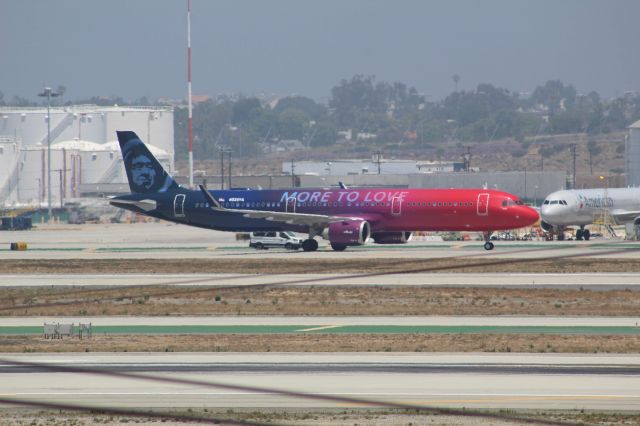 Airbus A321neo (N926VA)